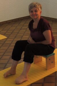 Yoga du Pied-Exercice de la Chenille-Cours et Stages-Yvette Clouet-13005 Marseille