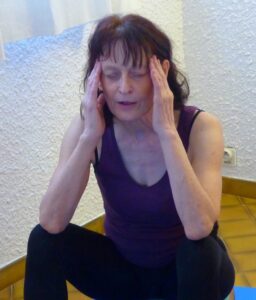 Massage des tempes-Cours et Stages-Yoga-Yvette Clouet-Marseille-5e