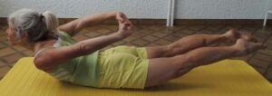 Sauterelle bras en arrière Yoga Cours Marseille 13005 Yvette Clouet Sauterelle bras en arrière Yoga Cours Marseille 13005 Yvette Clouet