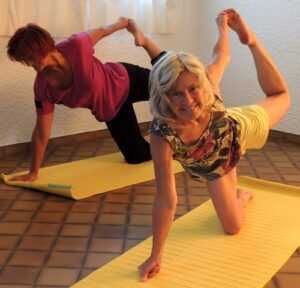 Étirement du quadriceps- Cours et Stages-Yoga-Yvette Clouet-Marseille-5e