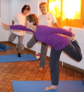 Étirement du quadriceps-Cours et Stages-Yoga-Yvette Clouet-Marseille-5e